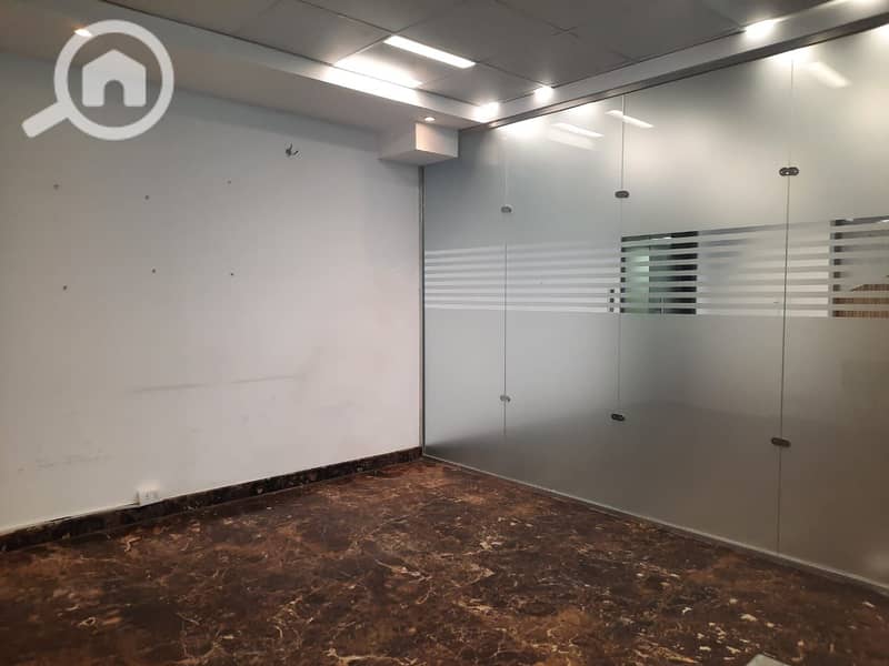 13 WhatsApp Image 2025-09-29 at 16.43. 43_384512b6. jpg