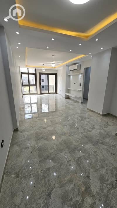 3 Bedroom Flat for Sale in Hadayek October, Giza - 23906500-67b8-4e8c-a2cb-34bf0b66fdf3. jpeg