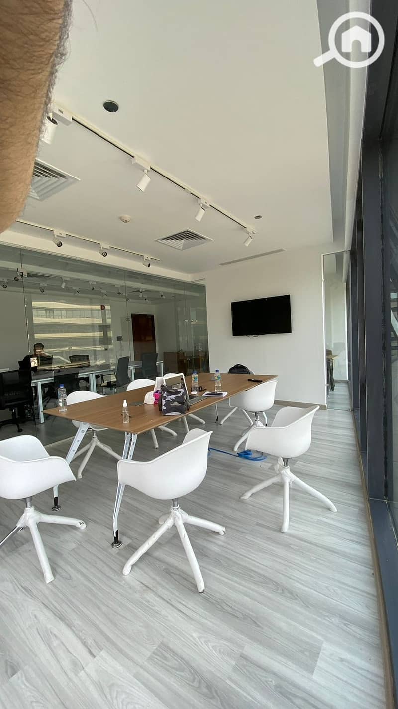 6 c4d857ae-cf2f-404a-94bb-b65854b13fc4. jpeg