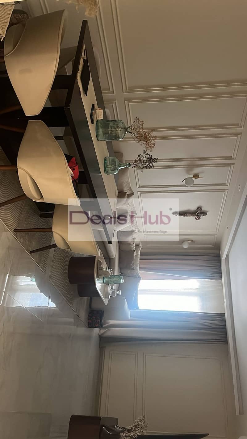 10 c3598748-351b-4d03-8cb4-344d592f0f5f. jpg