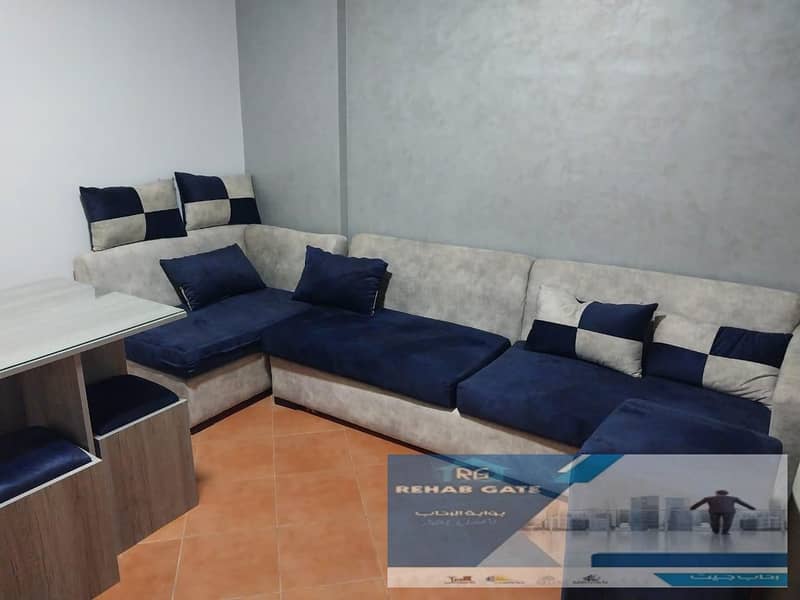 4 8d917d63-119e-468c-9969-682353bf7564. jpg