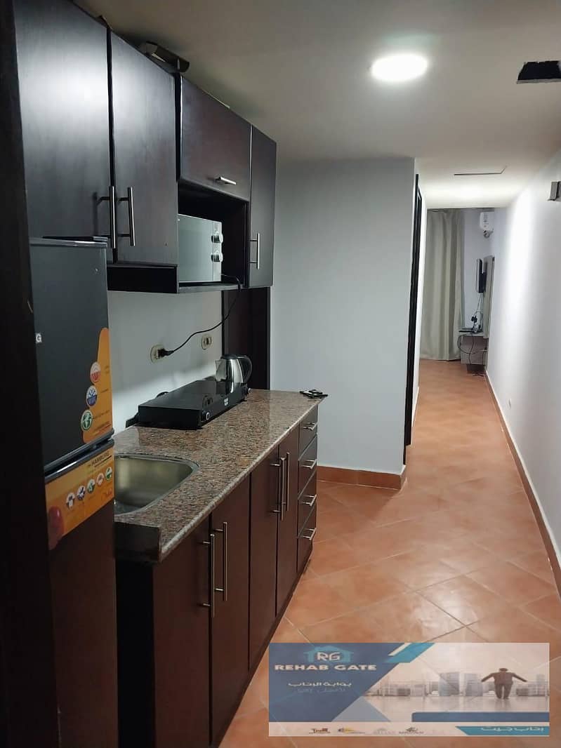 7 084bf94d-570a-45df-8a38-5721eb984e0e. jpg