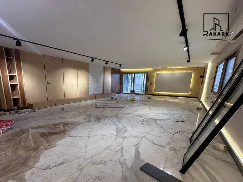 S8 (Copy). jpg S8 (Copy). jpg