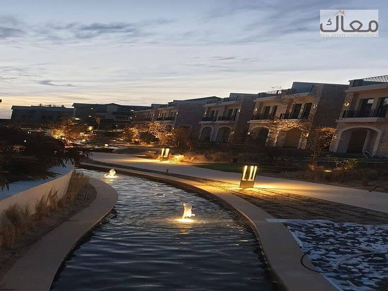 4 013b76e0-fa3d-4165-9af9-f06fda35e680. jpg