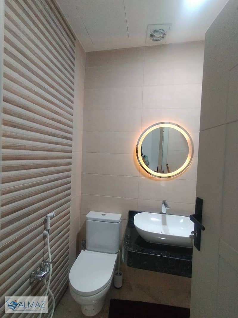 29 WhatsApp Image 2025-10-02 at 1.22. 01 PM. jpeg