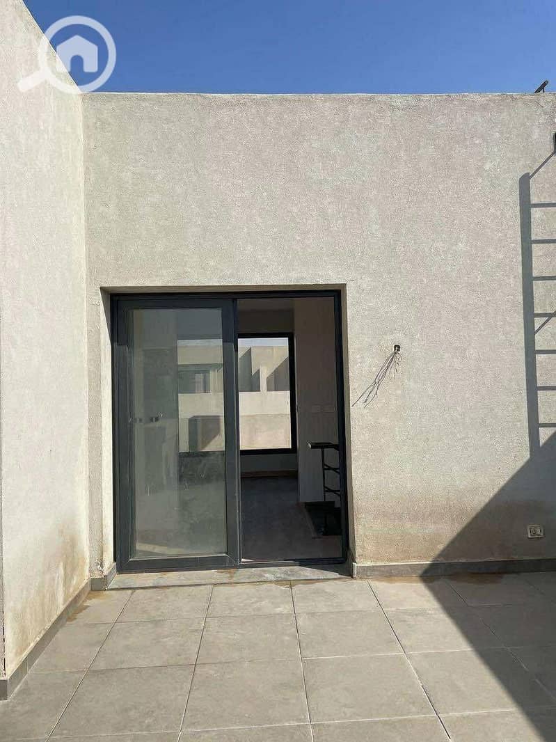 8 WhatsApp Image 2025-10-02 at 3.29. 43 PM. jpeg