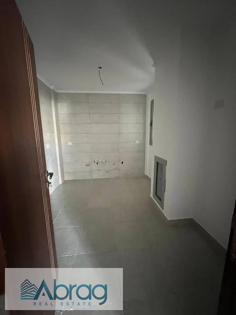 4 WhatsApp Image 2025-10-02 at 11.49. 45 AM. jpeg