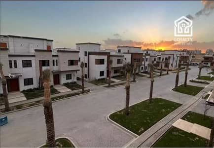 4 Bedroom Townhouse for Sale in New Cairo, Cairo - 335031905_1166603884047667_3249298280893086185_n. jpg