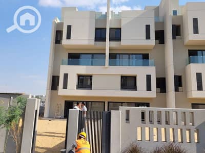 تاون هاوس 4 غرف نوم للبيع في مدينة الشروق، القاهرة - WhatsApp Image 2025-10-02 at 4.59. 48 PM (1). jpeg
