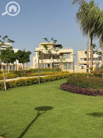 5 Bedroom Twin House for Sale in 6th of October, Giza - 9472db91-2377-4ceb-a07a-66af6628af83. jpg