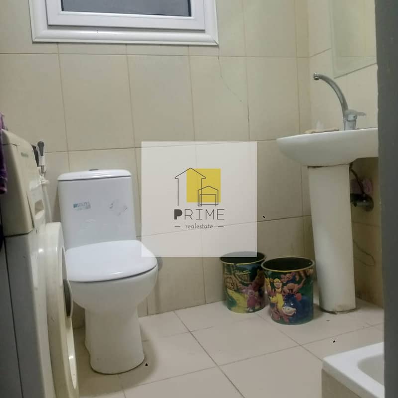 6 WhatsApp Image 2025-10-02 at 17.41. 33_22a50ec4. jpg