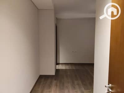 شقة 3 غرف نوم للايجار في الشيخ زايد، الجيزة - 04827c7b-e536-4828-8ff6-526f7cad6df5. jpeg