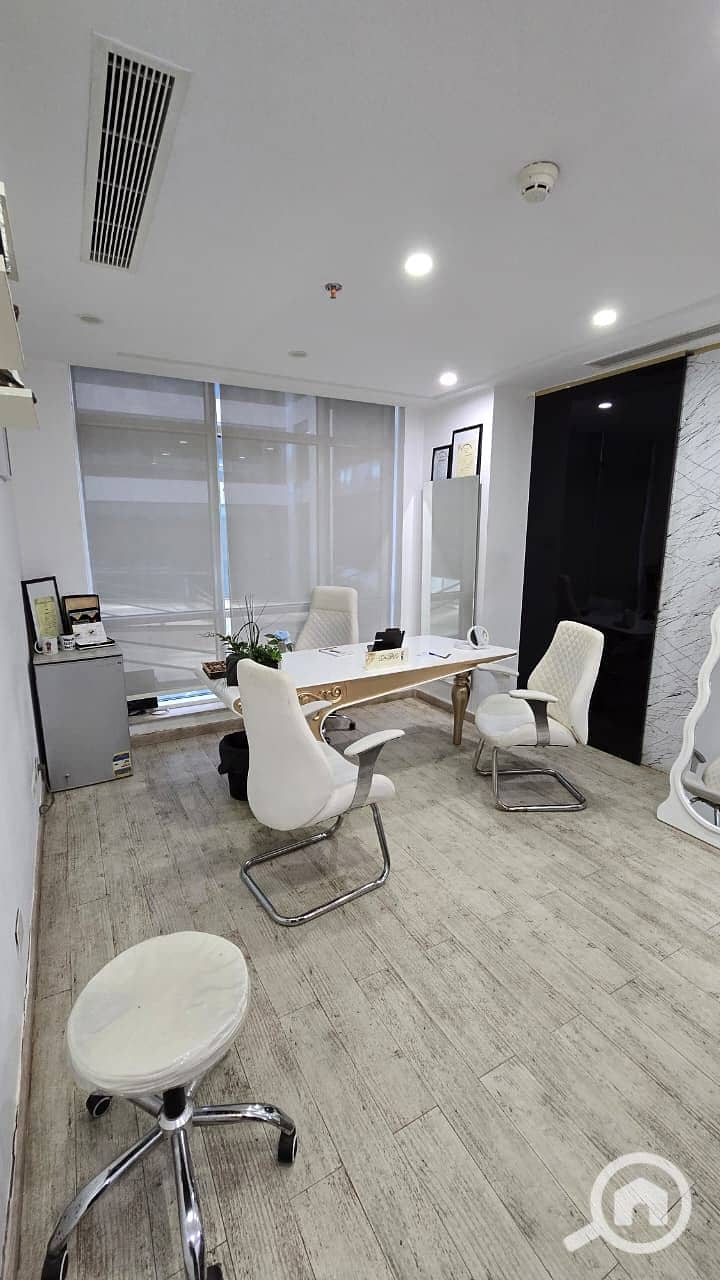 2 1f635c40-3d68-4655-ab98-7fb00d31d561. jpeg