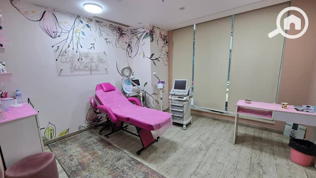 4 0136b082-96b0-4294-b93e-34084e22209a. jpeg