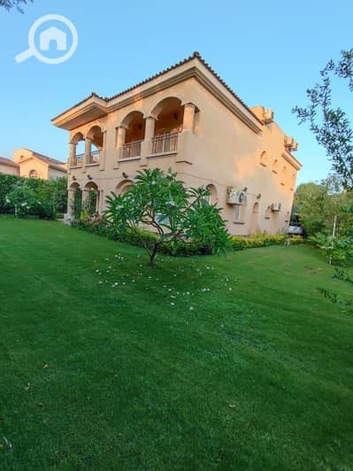 4 Bedroom Villa for Sale in Madinaty, Cairo - d8121d41-b784-4f17-a75f-a2cb67f34306. jpg