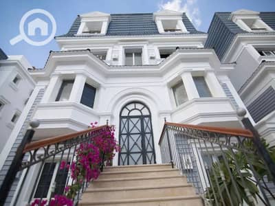 4 Bedroom Villa for Sale in New Cairo, Cairo - 486246400_3969954476610187_529053715041634123_n. jpg