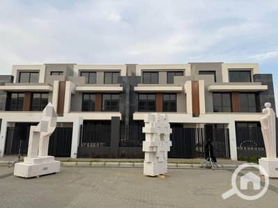 5 Bedroom Villa for Sale in New Cairo, Cairo - 513542021_9912090715565747_2774006876792471128_n. jpg