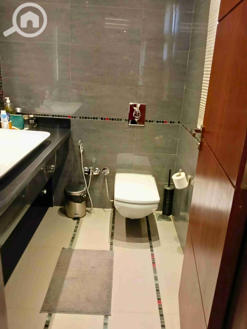 7 1001539431. jpg