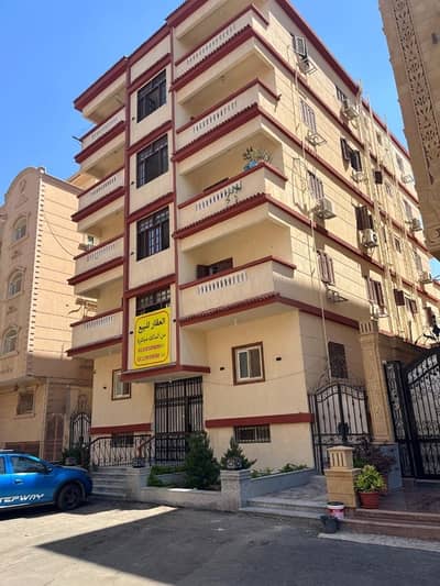 Residential Land for Sale in 6th of October, Giza - عقار كامل للبيع – موقع مميز وتشطيب فاخر في مدينة السادس من اكتوبر