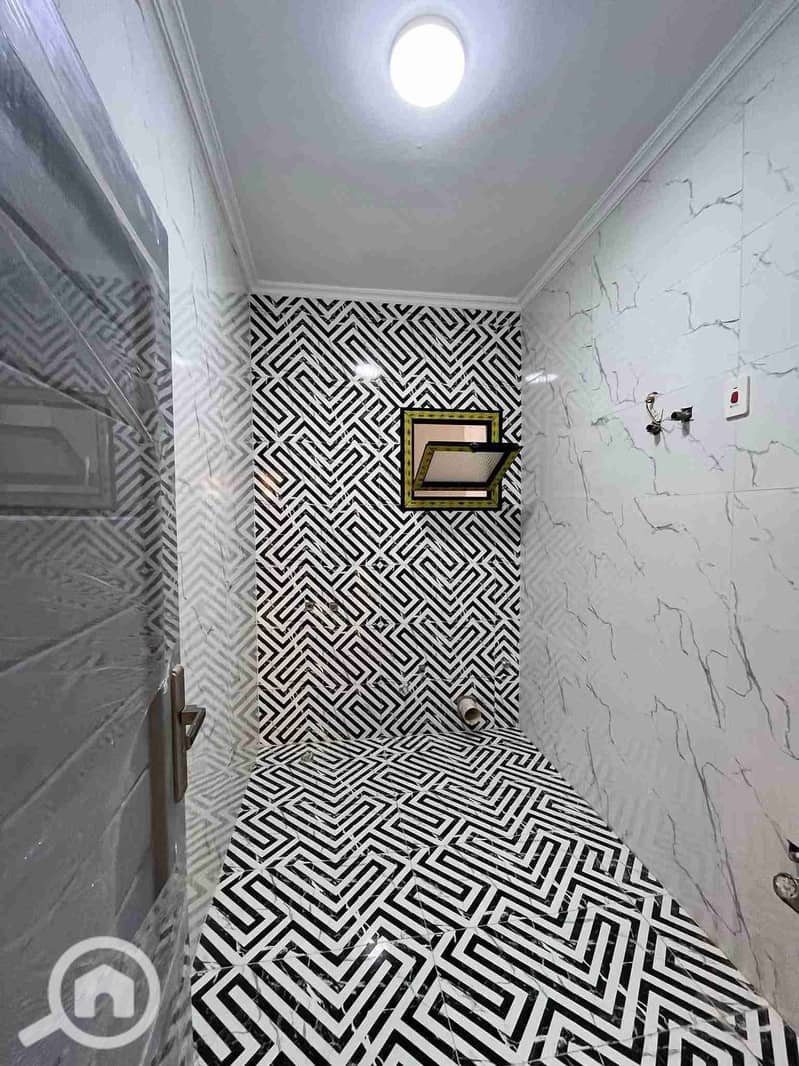 8 1000421759. jpg