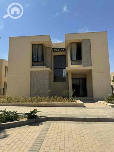 4 Bedroom Townhouse for Sale in 6th of October, Giza - 760f7c91-7f4a-4942-a0fb-e73cf16cd676. jpg