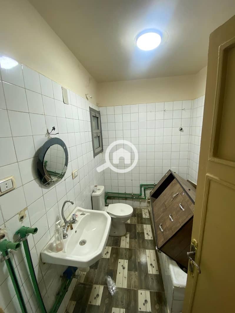 2 cfa1cd63-ebef-42c4-8c6d-1b02ab54822d. jpeg