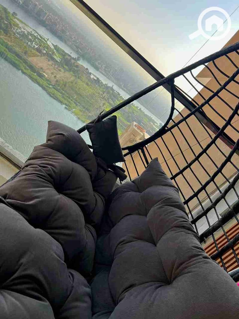 44 1000195756. jpg