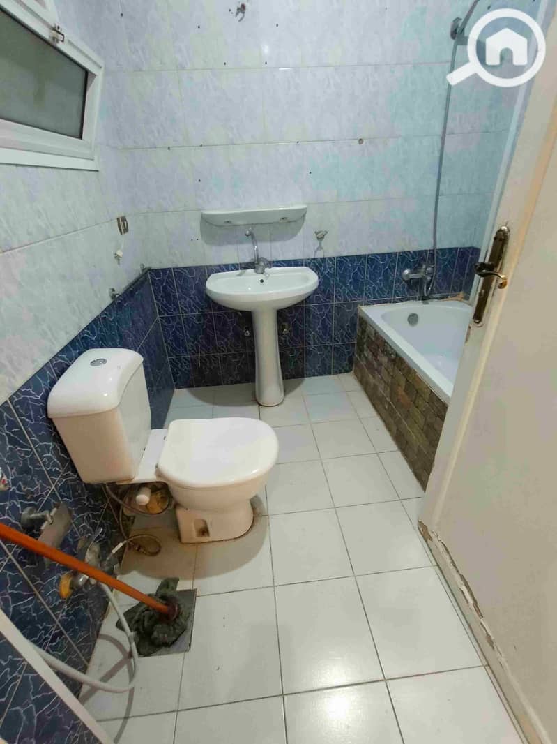 8 1000197452. jpg