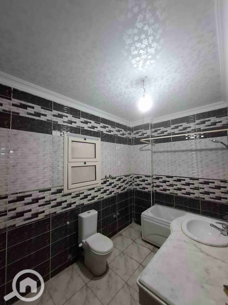10 1000414079. jpg
