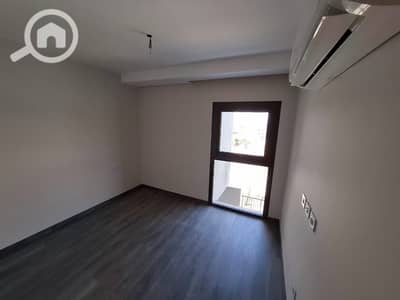3 Bedroom Flat for Sale in Sheikh Zayed, Giza - 6290599e-bdb1-4589-a8e1-b26ee2d26d23. jpeg