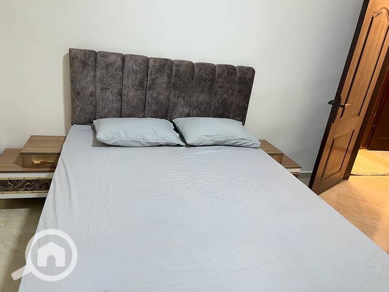 5 8276abc7-b650-4d96-a278-685ec1aa9088. jpeg