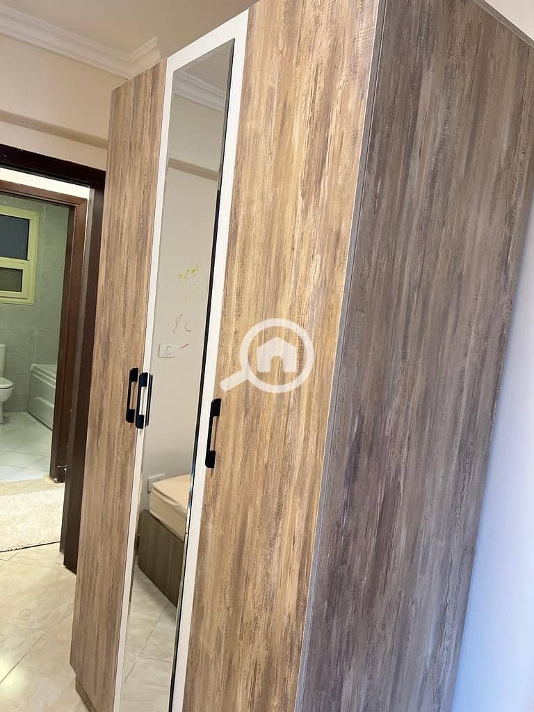 7 587c467f-8d99-40bd-ac93-be6860239334. jpeg