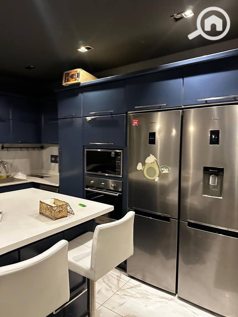 6 9d4493d2-d487-4548-b84b-2158a7c2382d. jpeg