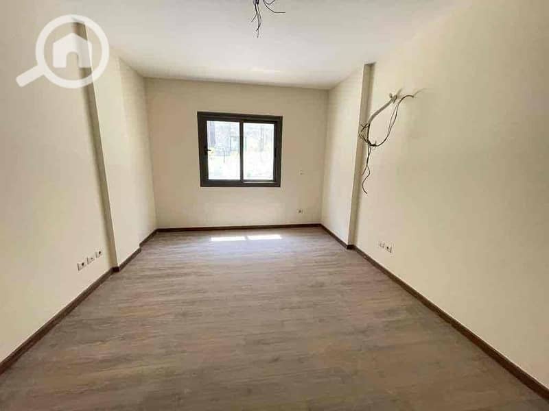 3 5ef08be2-1594-4f33-a191-9033ed046f81. jpg