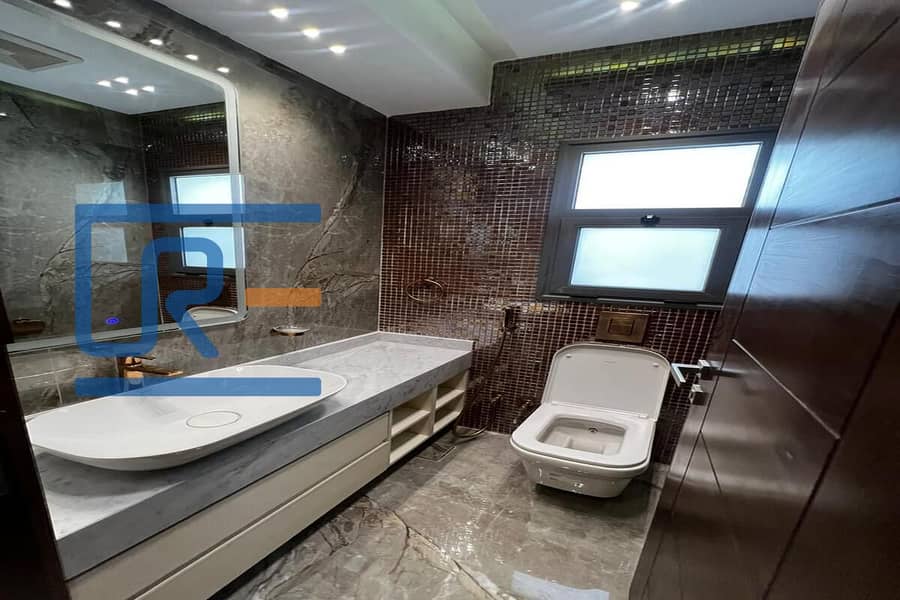 5 6d600a49-9cb8-484a-aacb-1d89593a70aa. jpg