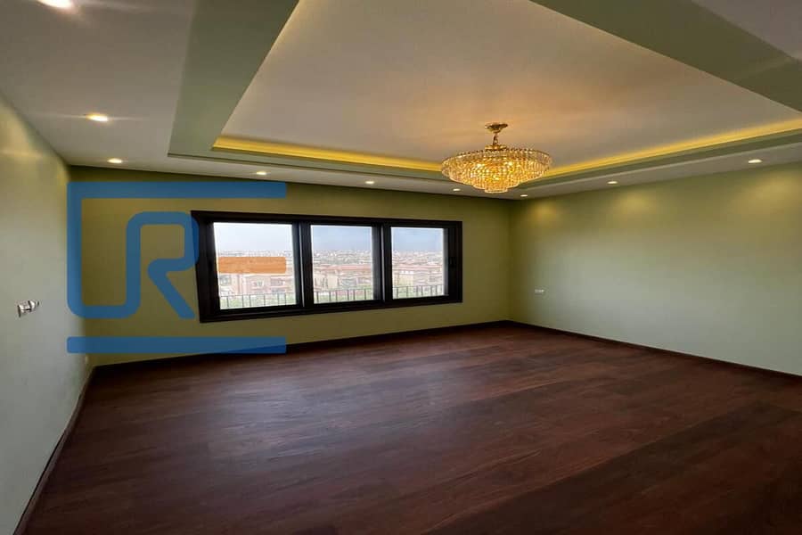 12 569f0189-37ec-4804-8d08-0130ad72232b. jpg