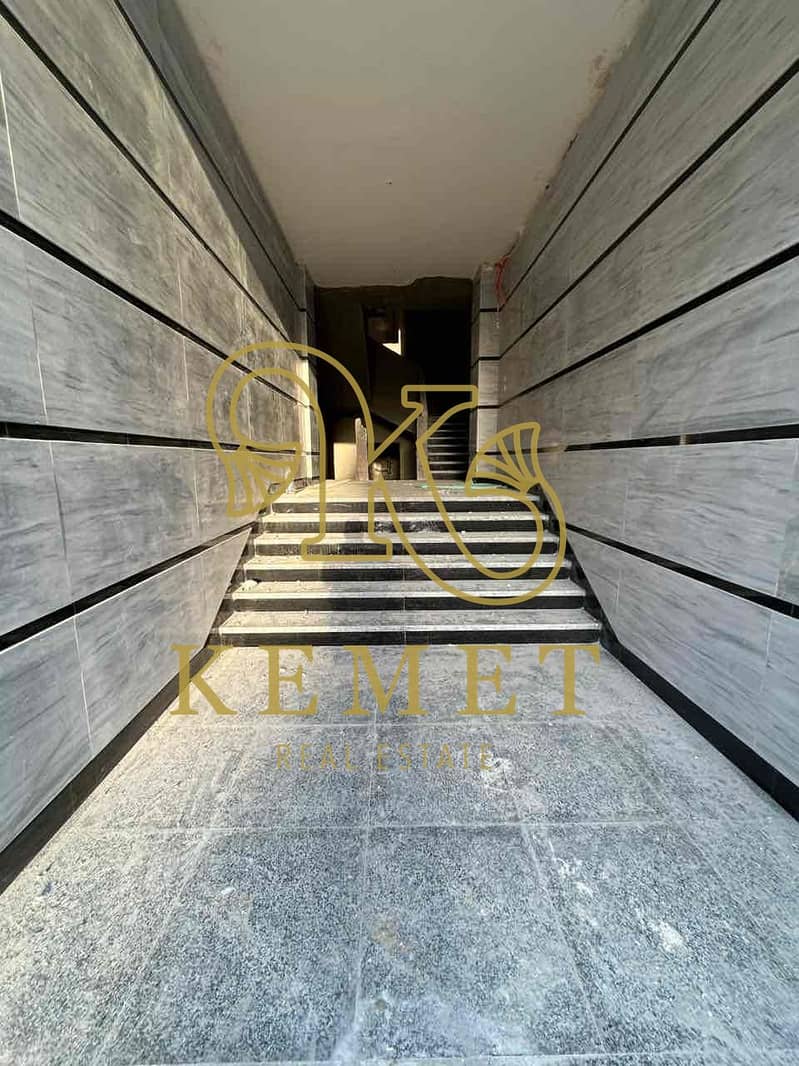 3 f44918c8-6fa5-4751-9629-acc95a57a7ed. jpg