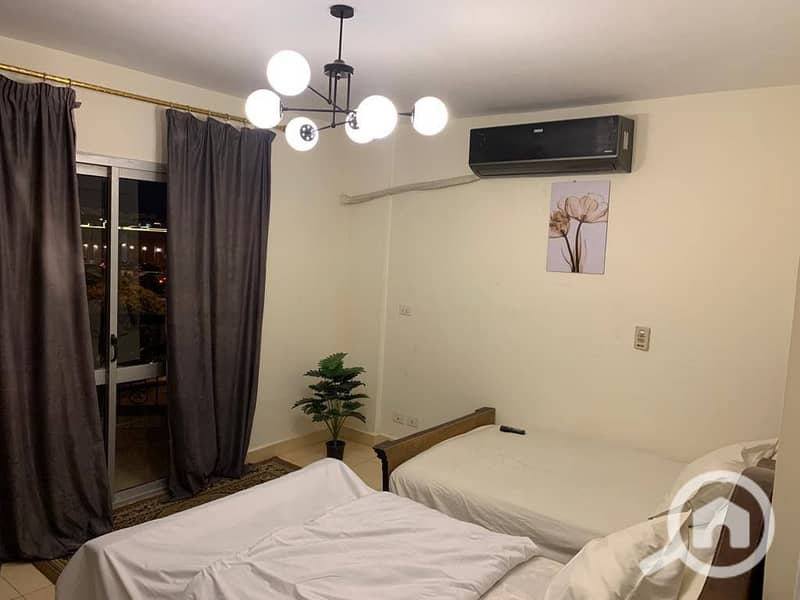 8 558545114_2576496112717622_1775995018578938362_n. jpg