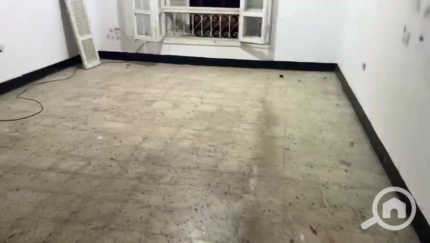 4 WhatsApp Video 2025-10-01 at 15.11. 05_baeea7c6_000028. jpg