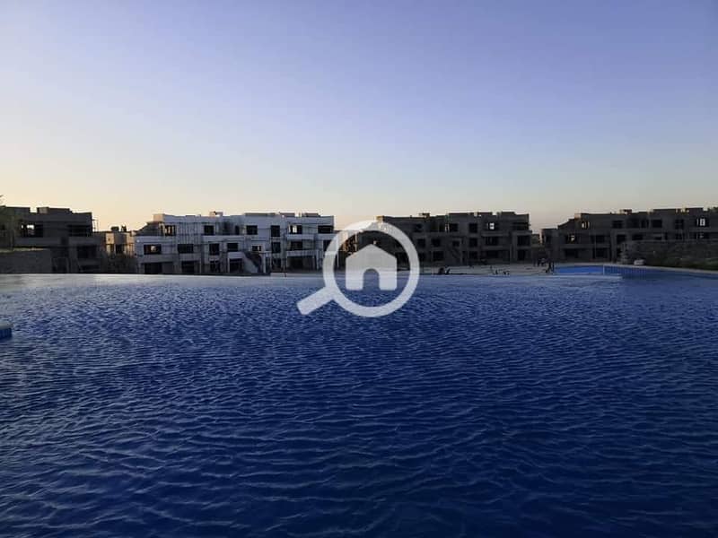 7 f021a0d7-501f-4e53-8065-32c3bcf8916a. jpg