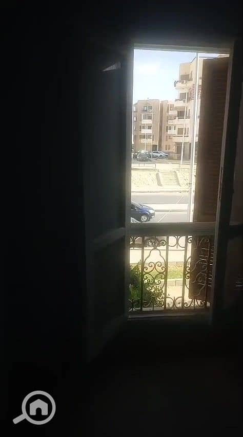 10 WhatsApp Video 2025-10-02 at 16.11. 49_a95a6881_000048. jpg