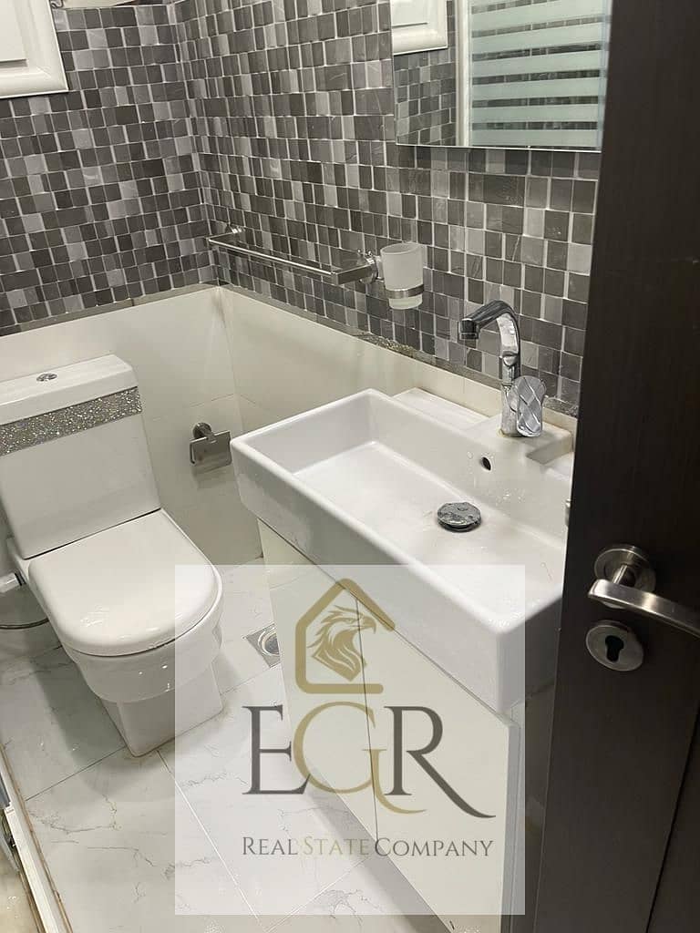 9 b802e90d-d91d-4b43-8e03-b1b00951edad. jpg