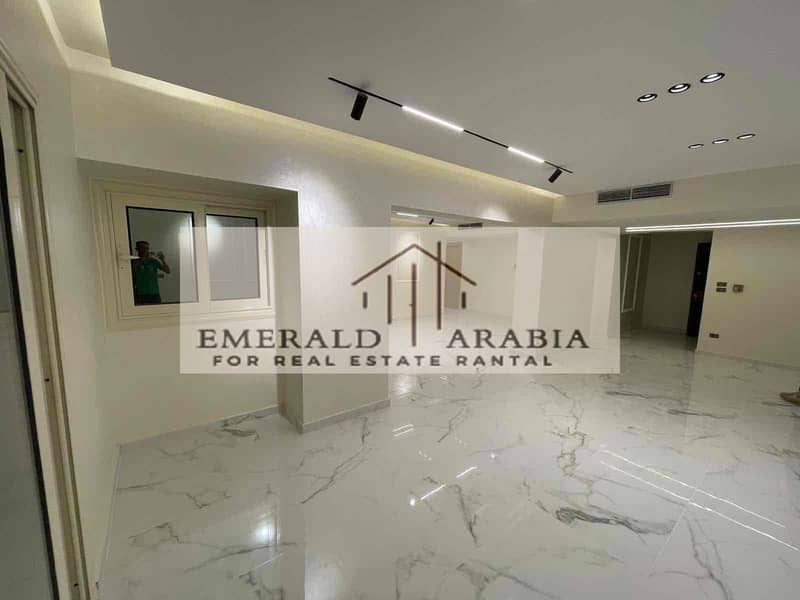 4 935636bd-4603-431a-a406-adbcde73f5d5. jpg