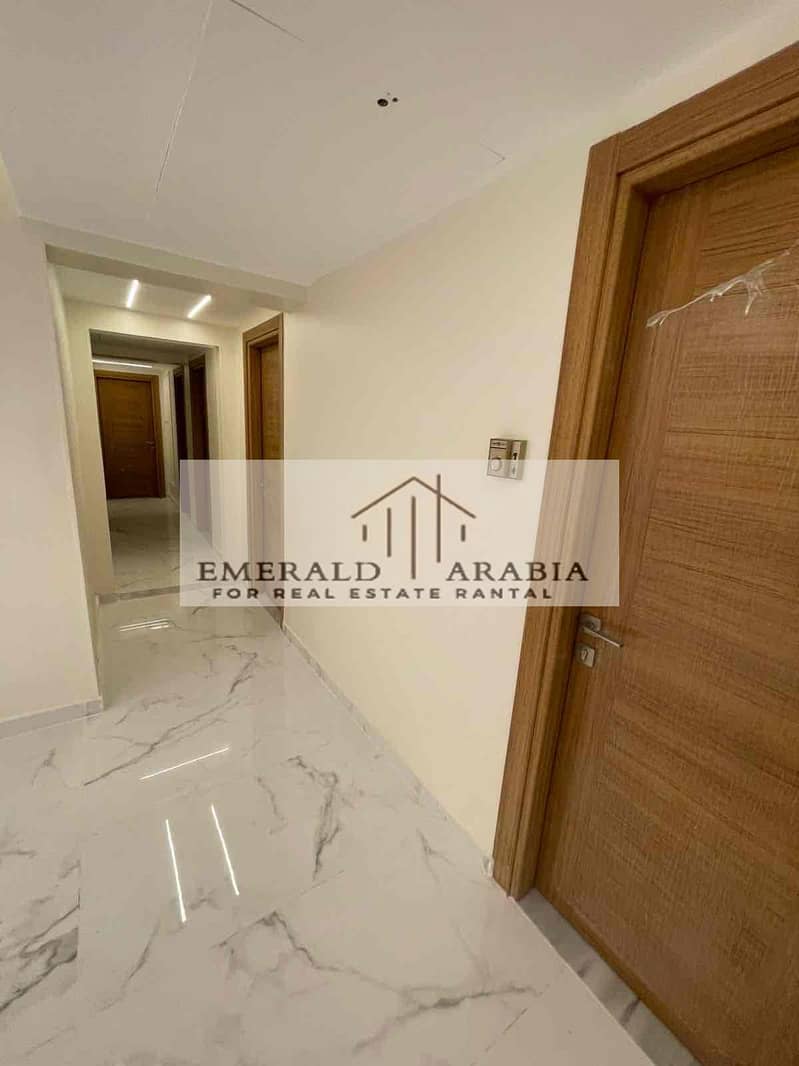 5 a6f1b95a-a5c7-400e-bdba-28c0b2d60325. jpg