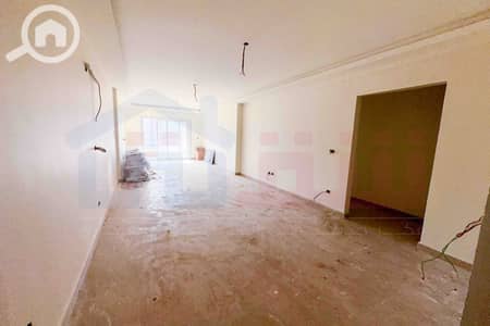 فلیٹ 4 غرف نوم للبيع في سموحة، الإسكندرية - IMG-20250921-WA0023. jpg