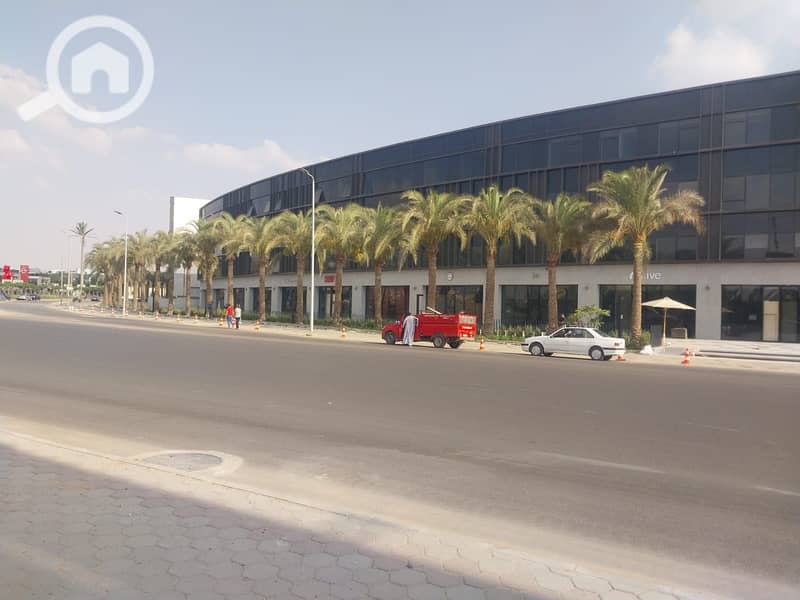 2 WhatsApp Image 2025-10-01 at 11.10. 39 PM. jpeg