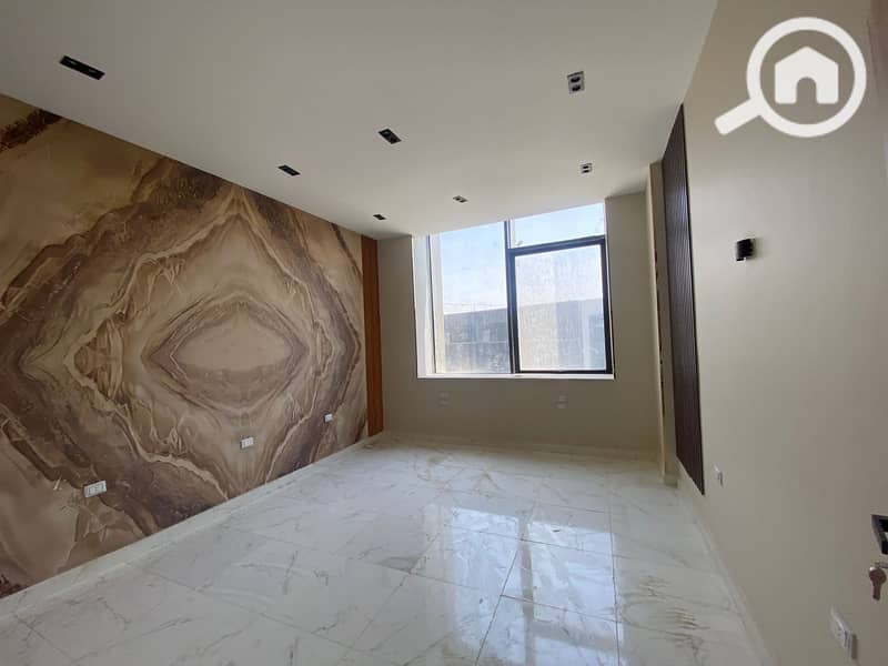 18 WhatsApp Image 2025-10-01 at 11.10. 34 PM. jpeg