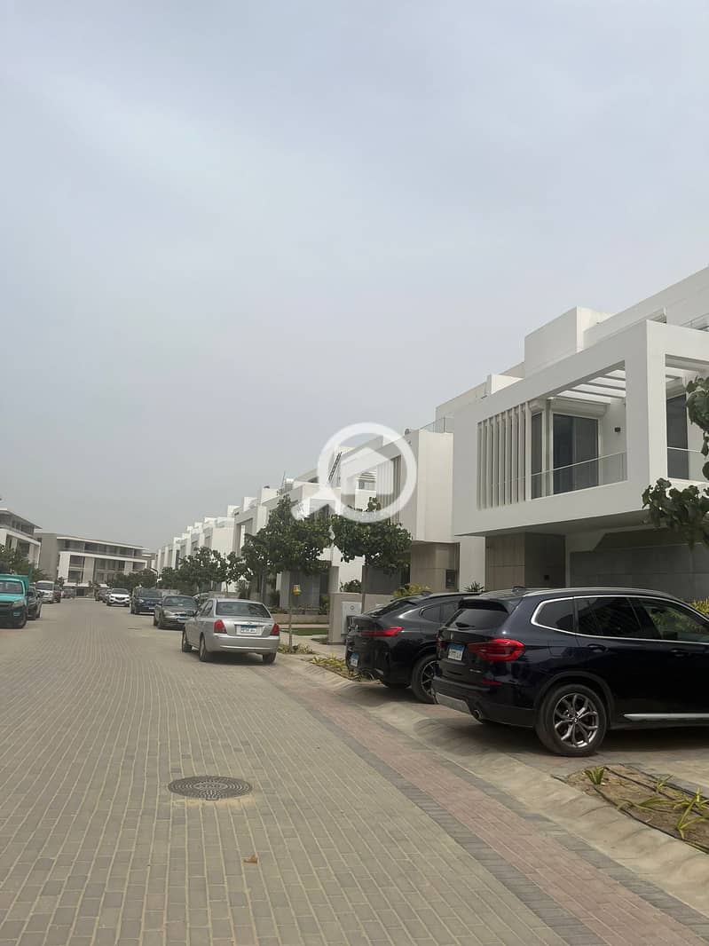 13 WhatsApp Image 2024-03-28 at 14.13. 19_c4bbb8a6 - نسخة. jpg