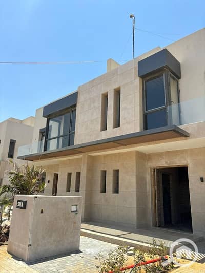 3 Bedroom Townhouse for Sale in Sheikh Zayed, Giza - WhatsApp Image 2025-09-27 at 11.26. 18_c9fdeea3. jpg