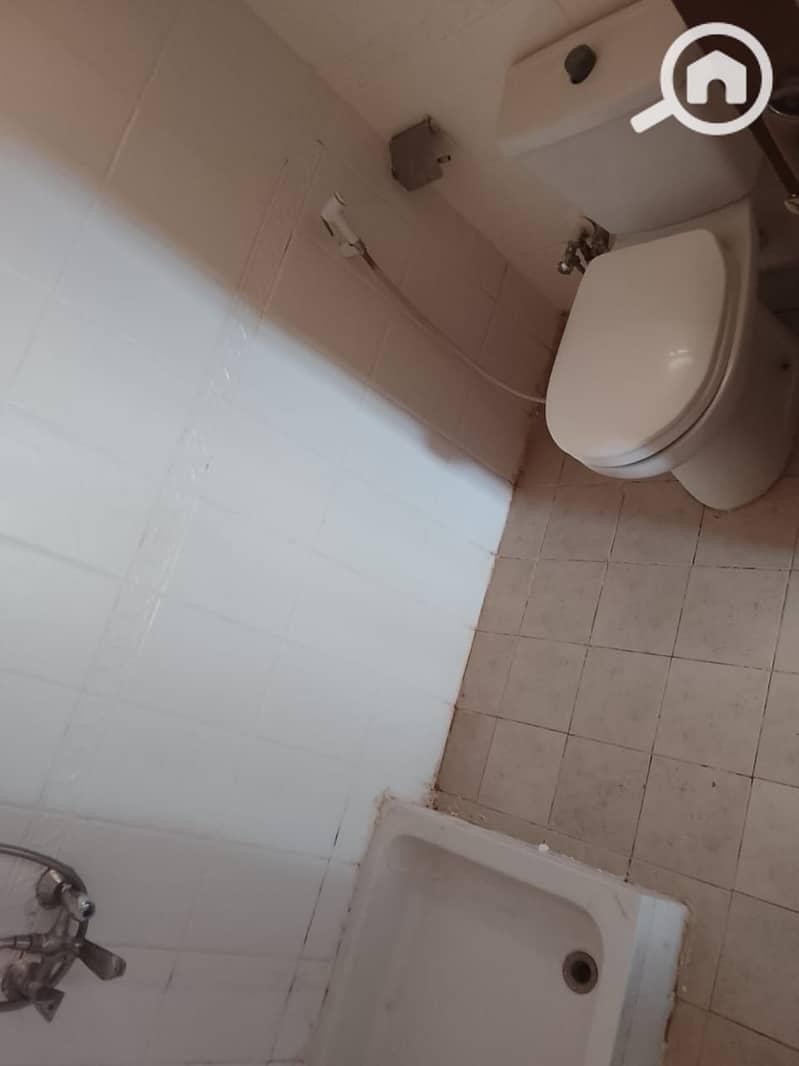 9 cb5c2f16-e479-4106-a5f8-f0d32b57cf0d. jpeg
